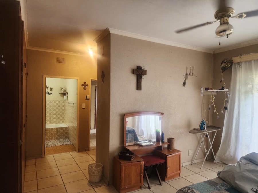 3 Bedroom Property for Sale in La Hoff North West